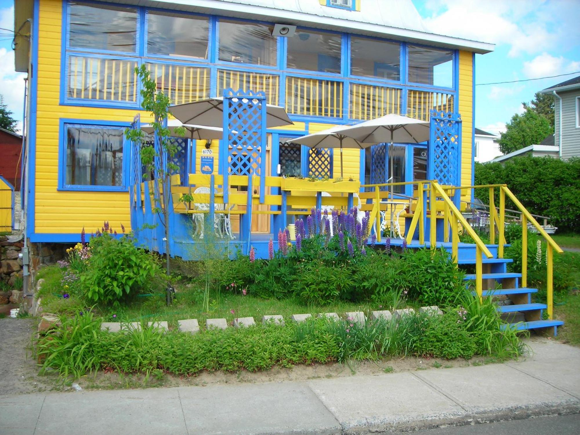 Gite Des Hauteurs Et Cafe De La Place Saint Zenon Экстерьер фото